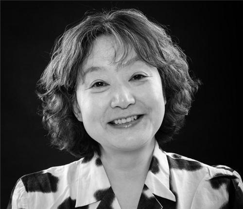 恢复高考后首位文科女状元:语文考99分,作文登人民日报,现怎样 5