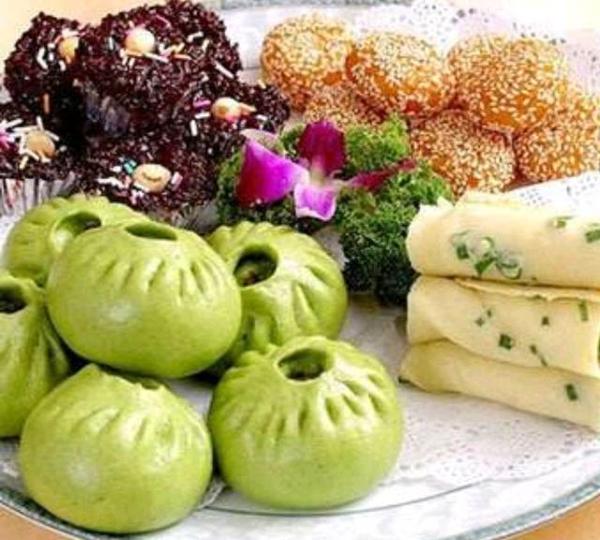 三年级学生作文:爱在碗里,更在心里 2