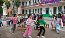 抢椅子游戏-有趣的游戏作文450字