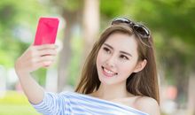 原创 中考优秀作文点评：《自拍历险记》，有几分幽默的味道