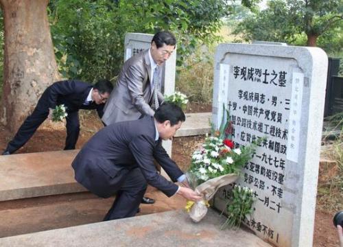 清明节 为奶奶扫墓日记400字
