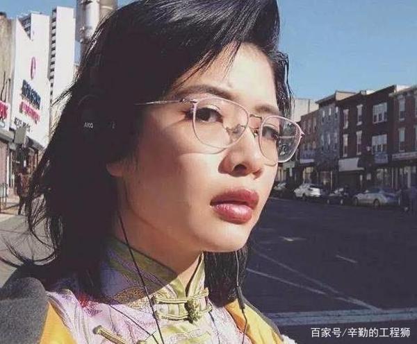 “许可馨事件”被一所学校编至语文高三命题作文,你觉得妥当吗? 1