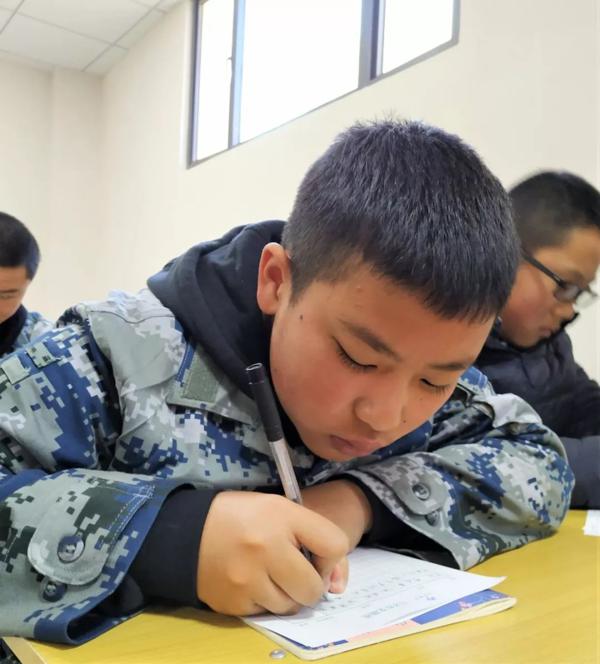 【锐作文】失传手艺再现，慈母棉被藏金