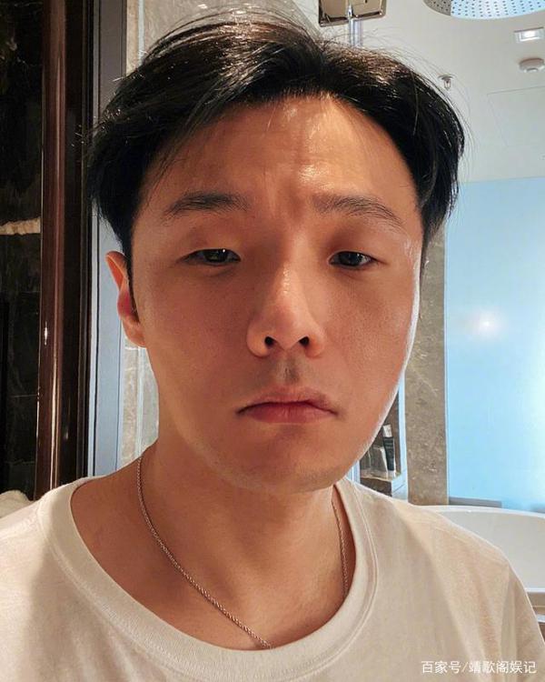 李荣浩写小作文吐槽物业,当明星不易,会唱会跳,还要会小作文 1