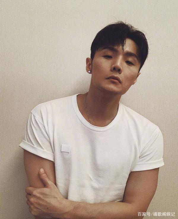 李荣浩写小作文吐槽物业，当明星不易，会唱会跳，还要会小作文 3