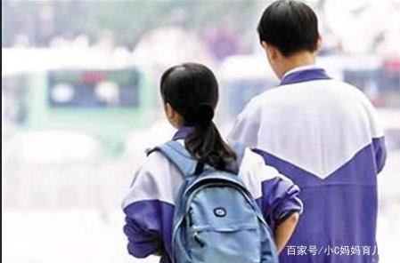 14岁女孩“爱情观”作文走红,对爱情理解太透彻,老师:比我还懂 5