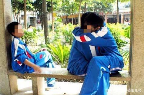 14岁女孩“爱情观”作文走红,对爱情理解太透彻,老师:比我还懂 3
