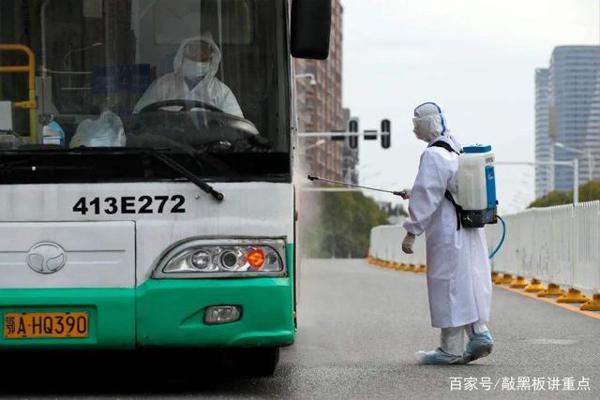 初高中新冠疫情作文写法第五讲:人与事4 11