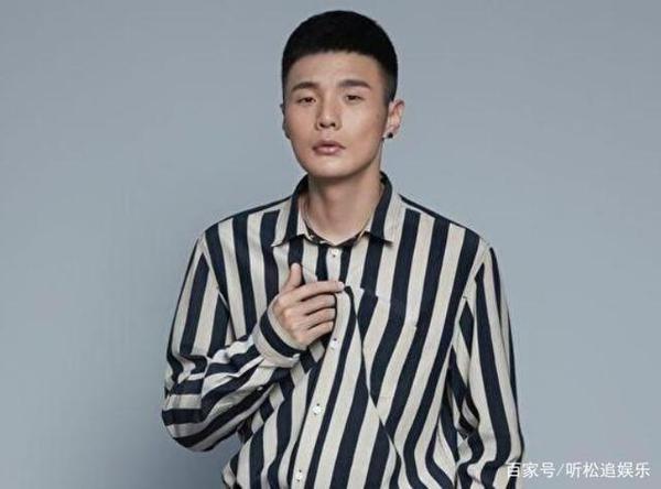 李荣浩写作文在线吐槽物业,网友劝他:同款物业 2