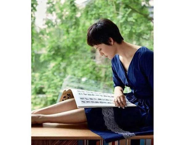 孙俪写370字“小作文”邓超吃醋，戏外她写书法一绝，跳绳一天1800个 22