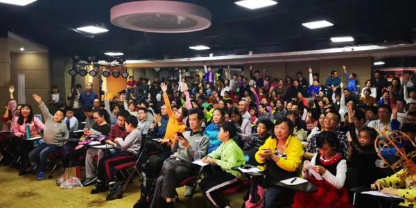 抗击疫情的作文怎么写？全国作文大赛“金奖辅导员”教你高分秘籍 3