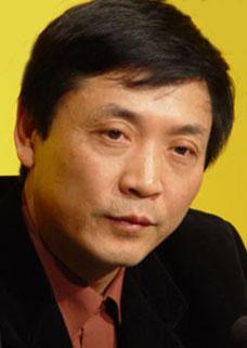 曹文轩个人简介