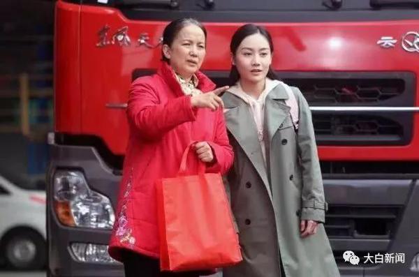今天上映的这部电影,缘何让市委书记落泪并写下千字读后感?