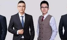 20同学，请拿着刚刚及格的作文，对照老师的满分范文