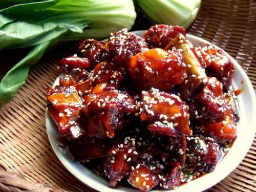 2011年重庆高考满分作文：外婆的糖醋排骨_1200字