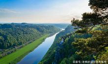 高考作文辅导137（模拟考作文推送）：承时代风谈，迎旭日东升