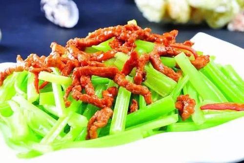 芹菜炒肉 母亲的爱900字作文