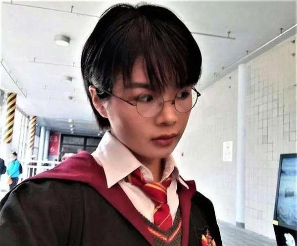 许可馨事件被选为作文素材,成为“反面教材”,网友:意料之中