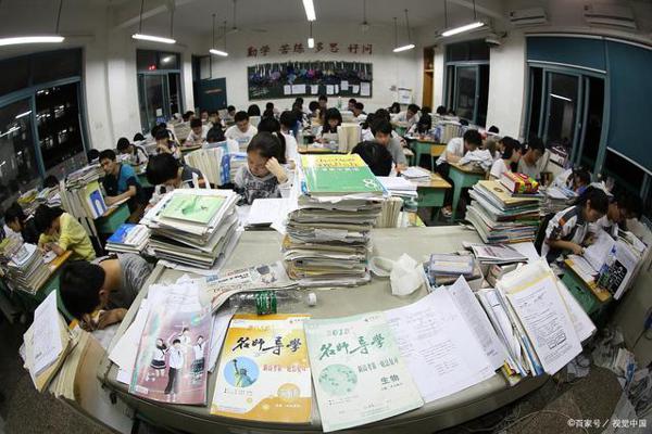 高考作文关注:中超敲定降薪30%,10巨星将损失上千万背后的思考 2