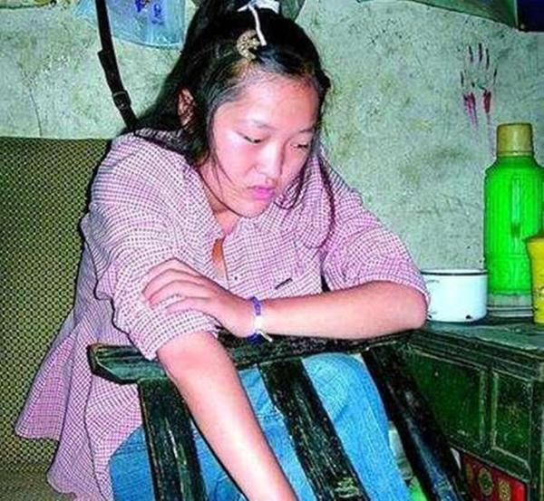 当年那个交白卷,作文写八千字喷高考制度的女孩,如今怎么样了? 1