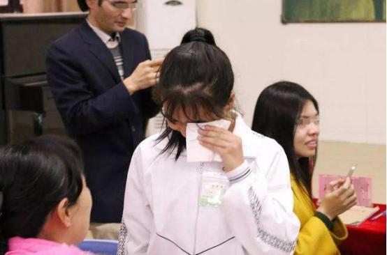 小学生作文《给妈妈的信》,字里行间让人落泪:懂事得让人心疼 1