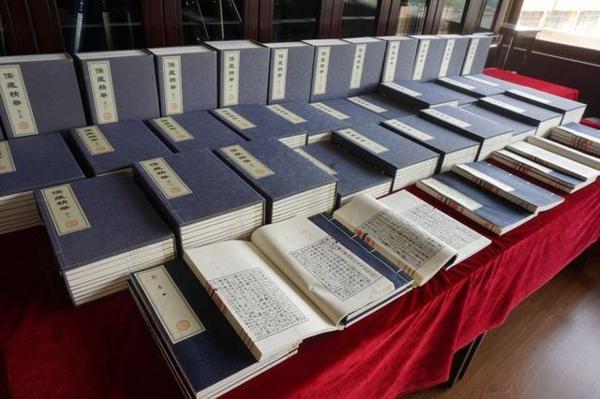 一篇高考作文,难倒阅卷老师,专家注释近2000字后给了满分 3