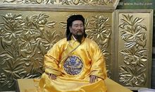 文学家名人故事：奉忽必烈为“儒教大宗师”-元好问_1500字