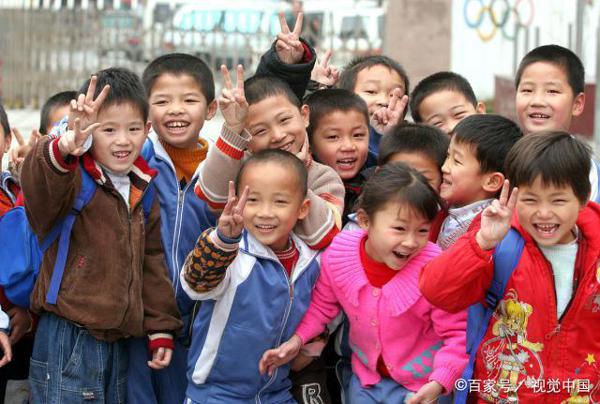 2019年潍坊市中考作文：缺憾，更是一种美丽 1