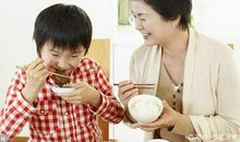 中学生优秀作文：《奶奶的花儿落了》，我也不再是小孩子了