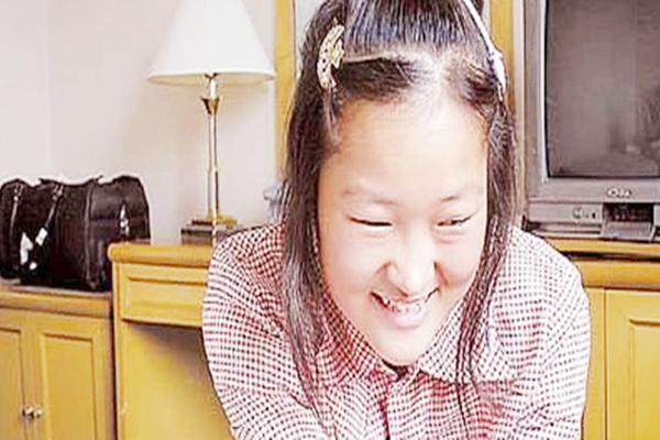 沉迷写小说,试卷上写8000字作文反对高考的女学生,如今现状如何? 4