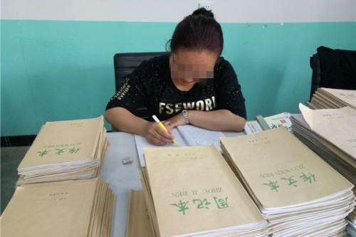 小学生的“8字作文”火了,老师看后都甘拜下风,并直呼太屈才 4
