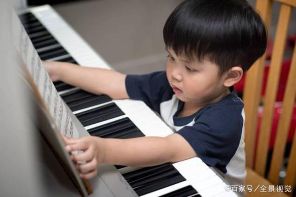 中学生作文:《哭笑不得居》,真是个可气又可笑的地方 2