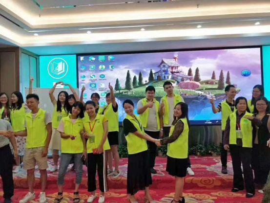 易笔畅作文|第70届师训会圆满落幕啦  易笔畅第70届师训会 走进易笔畅课堂 才艺展示 毕业啦 学习心得 7