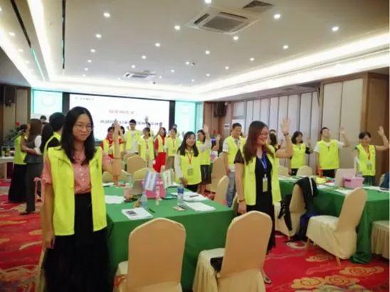 易笔畅作文|第70届师训会圆满落幕啦  易笔畅第70届师训会 走进易笔畅课堂 才艺展示 毕业啦 学习心得 2