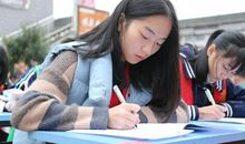 两篇作文经过指导后的原文和修改对比