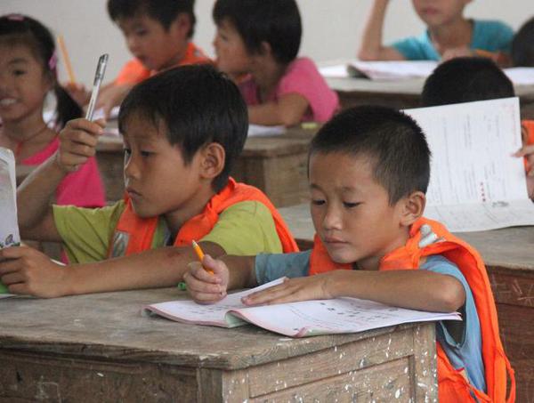 小学生瞎用标点符号,写出“最污”作文,网友:别让你爸看见 1