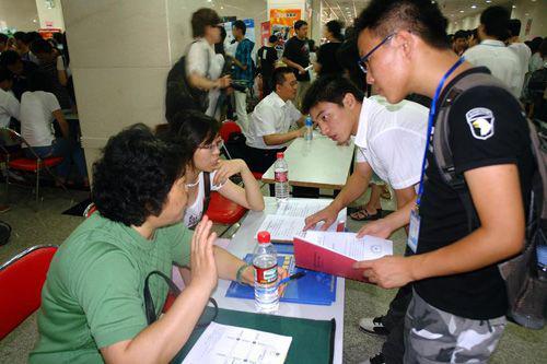 英国大学生实习的经历