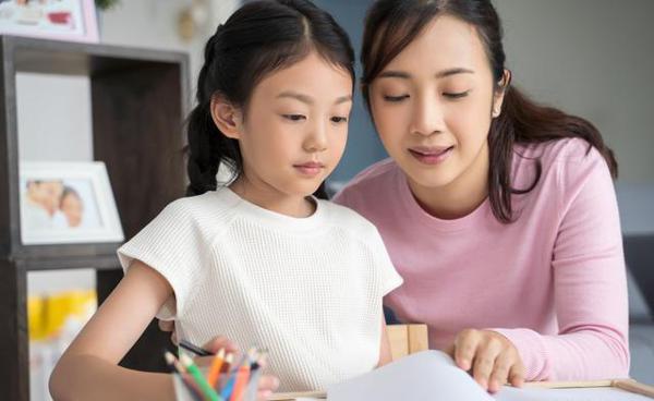 孩子不会写作文?学会1个句子变出5种表达方式,让作文精彩纷呈