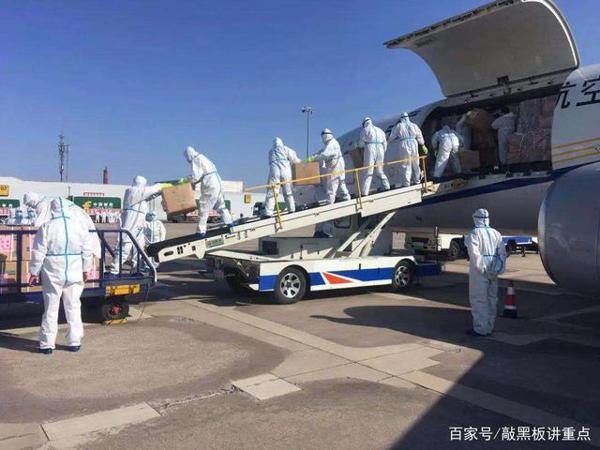 初高中新冠疫情作文写法第六讲：风月同天 2