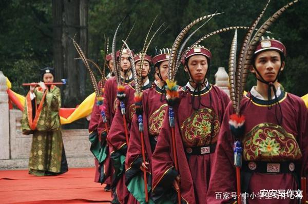 高考作文引据经典,何其不秀?整理励志名言30句 8