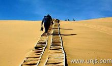 关于何为英雄的作文