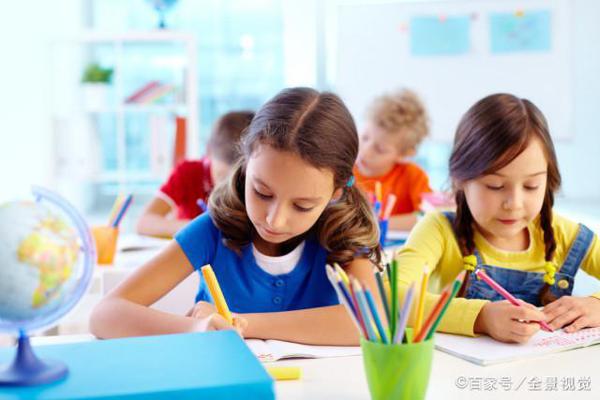 小学生作文:西红柿竟然是一只猫?语文老师:这样写才出其不意 2