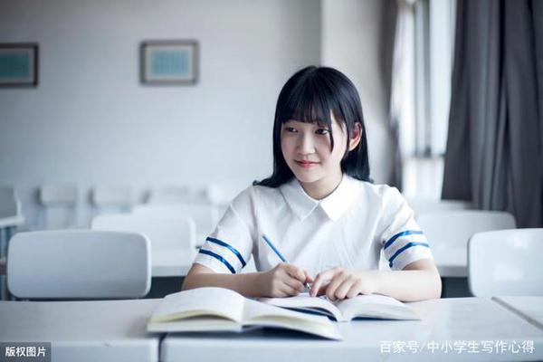 小学生作文:西红柿竟然是一只猫?语文老师:这样写才出其不意 1