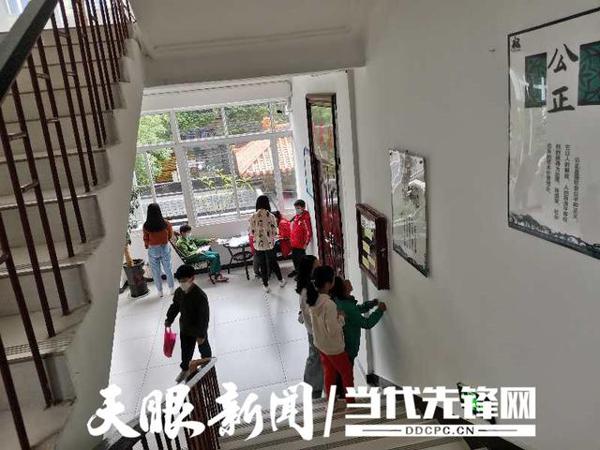 行走的故事!安顺首届读后感现场撰写大赛举行 2