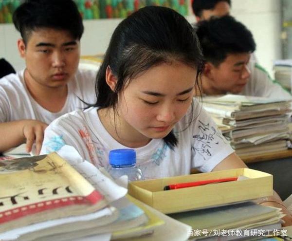 高考议论文写作:学习写作技法,提升考场作文质量
