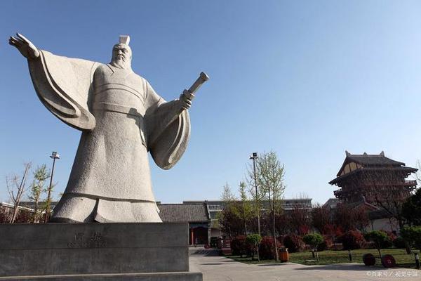 五年级下学期作文入门:把一个人的特点写具体 3