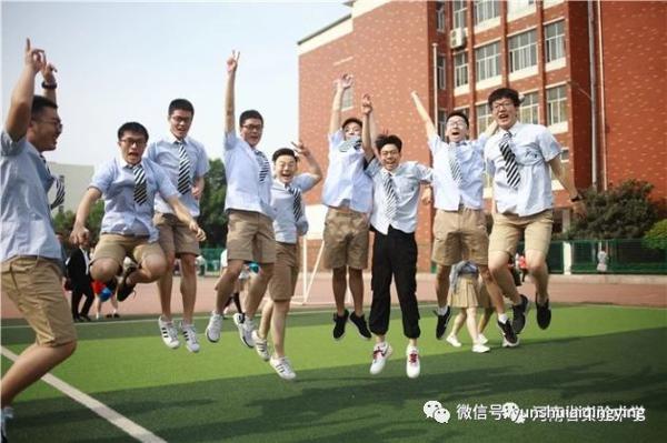 郑州市2019-2020学年高二上期末考试作文分析及优秀作文点评 12