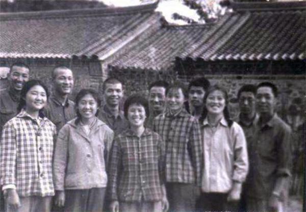 刘学红:恢复高考后,北京首位文科女状元,作文登人民日报 1