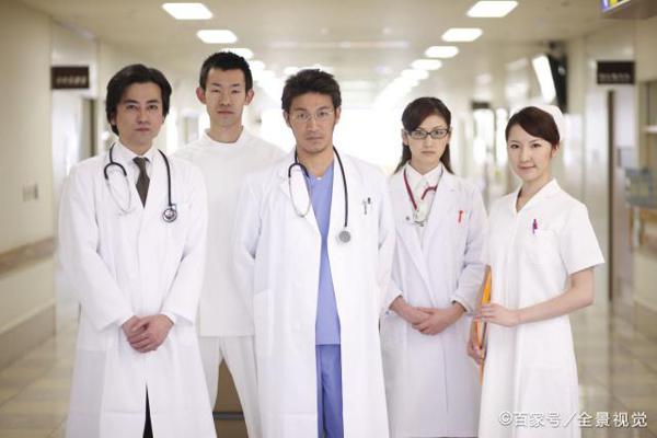 高考作文押题、优秀作文点评:《以史鉴今,行在当下》 3