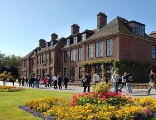 英国赫尔大学专访